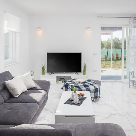 In With House A Panoramic View Holiday home Pula