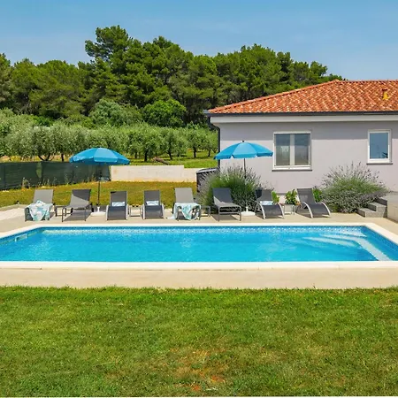 In With House A Panoramic View * Pula