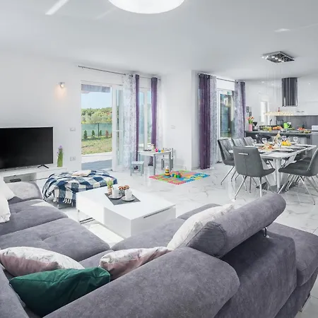 In With House A Panoramic View Holiday home