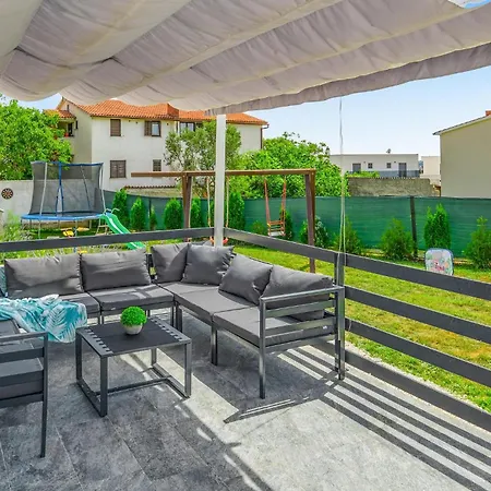 Holiday home In With House A Panoramic View Pula